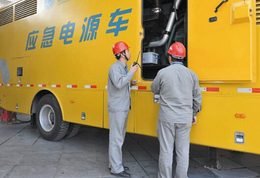 丹棱如何清理被灰尘覆盖的机油散热器？